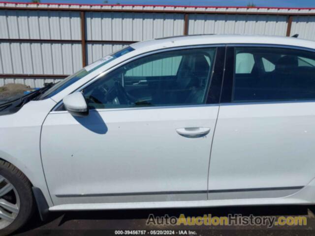 VOLKSWAGEN PASSAT SE, 1VWGT7A34HC051550