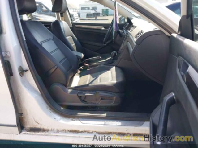 VOLKSWAGEN PASSAT SE, 1VWGT7A34HC051550