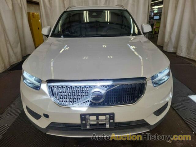 VOLVO XC40 T4 MOMENTUM, YV4AC2HKXL2250994