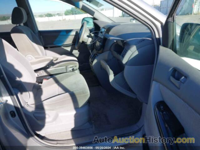 TOYOTA SIENNA LE, 5TDZA23C84S002698