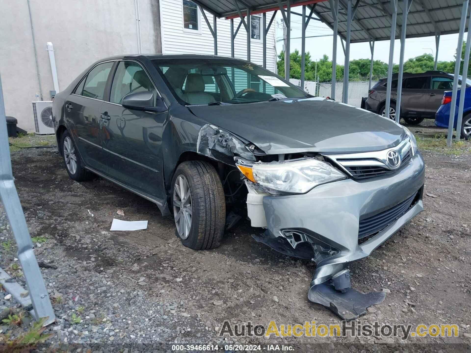 TOYOTA CAMRY XLE, 4T4BF1FK2DR283054