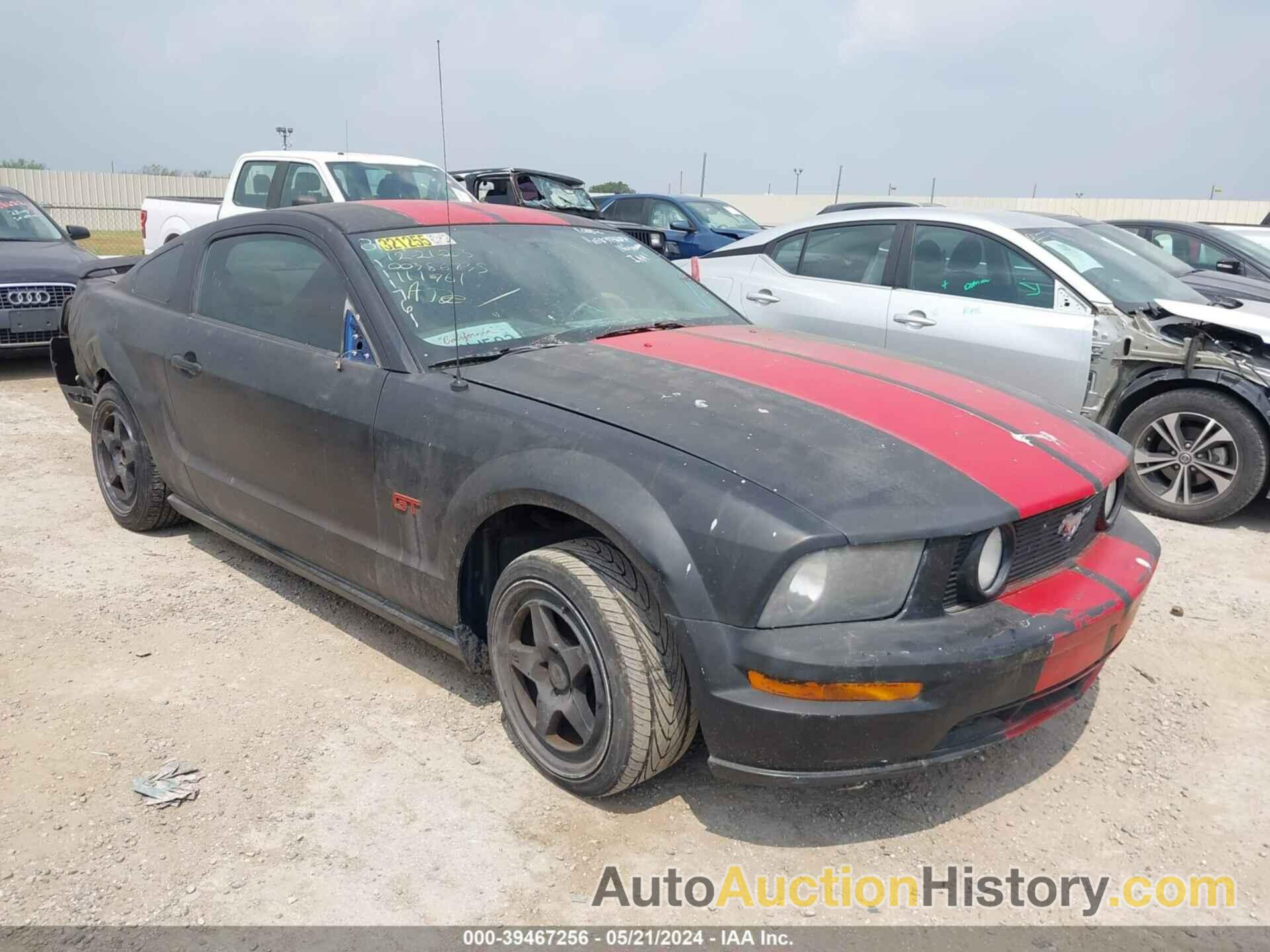 FORD MUSTANG GT PREMIUM, 1ZVHT82HX85111761