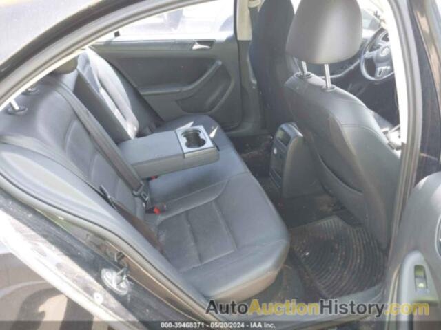 VOLKSWAGEN JETTA 2.5L SE, 3VWDX7AJ6BM323432