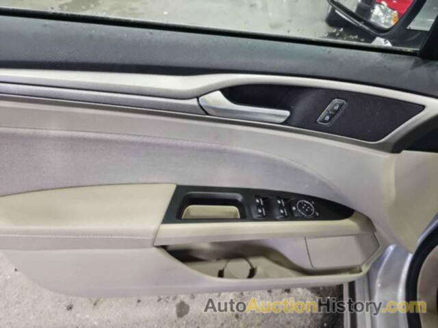 FORD FUSION SE, 3FA6P0HD0KR255656