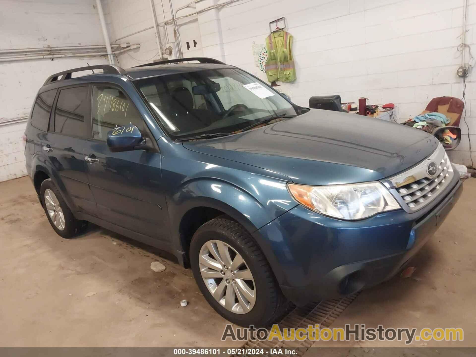 SUBARU FORESTER 2.5X PREMIUM, JF2SHBDC4CH439369