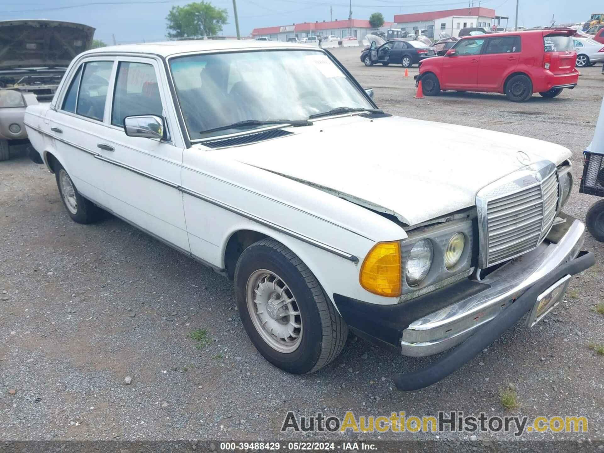 MERCEDES-BENZ 300 DT, WDBAB33C9FA256399