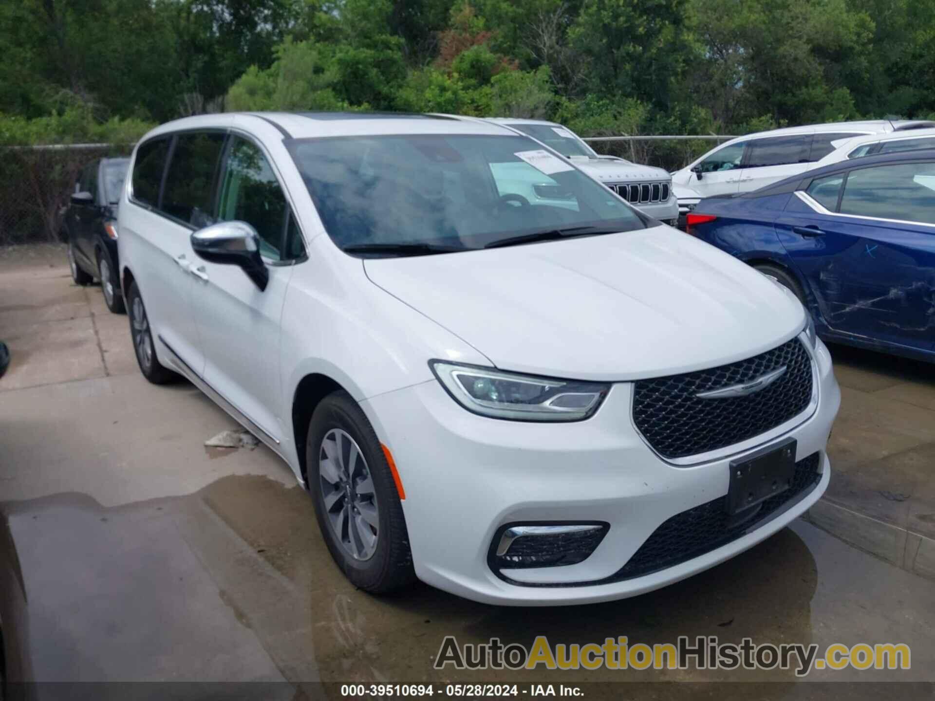 CHRYSLER PACIFICA HYBRID LIMITED, 2C4RC1S7XPR614360