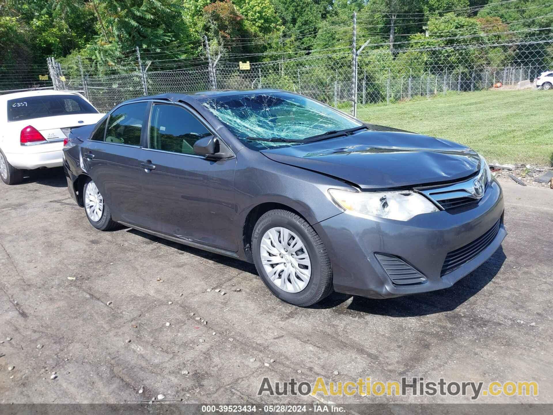 TOYOTA CAMRY LE, 4T1BF1FK2CU636417
