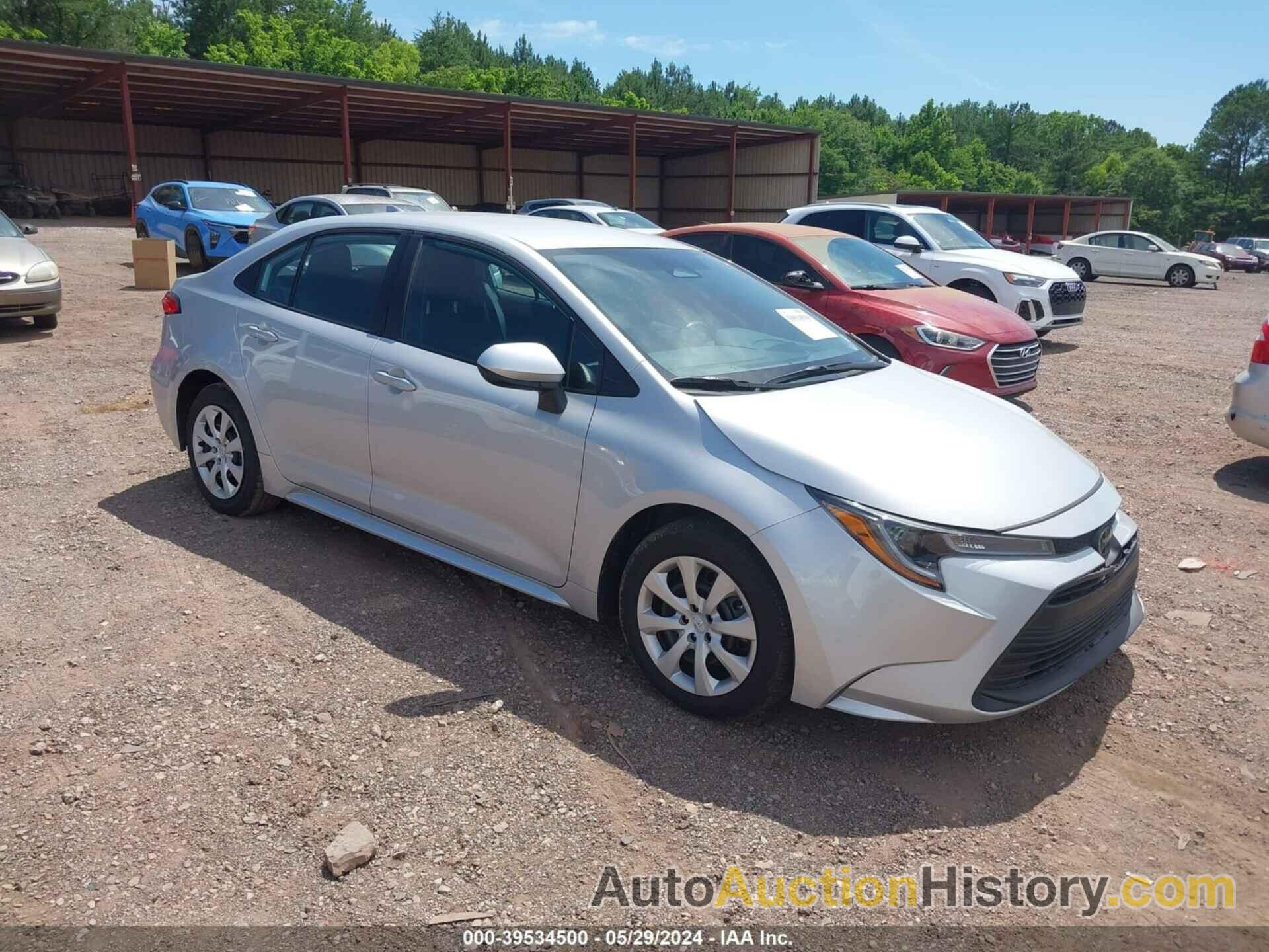 TOYOTA COROLLA LE, 5YFB4MDEXRP099617