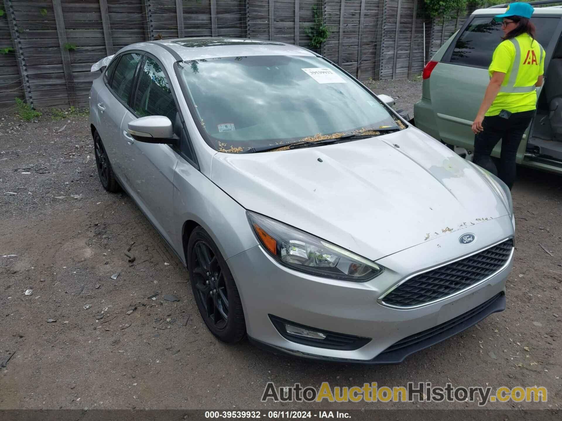 FORD FOCUS SE, 1FADP3F27GL264872