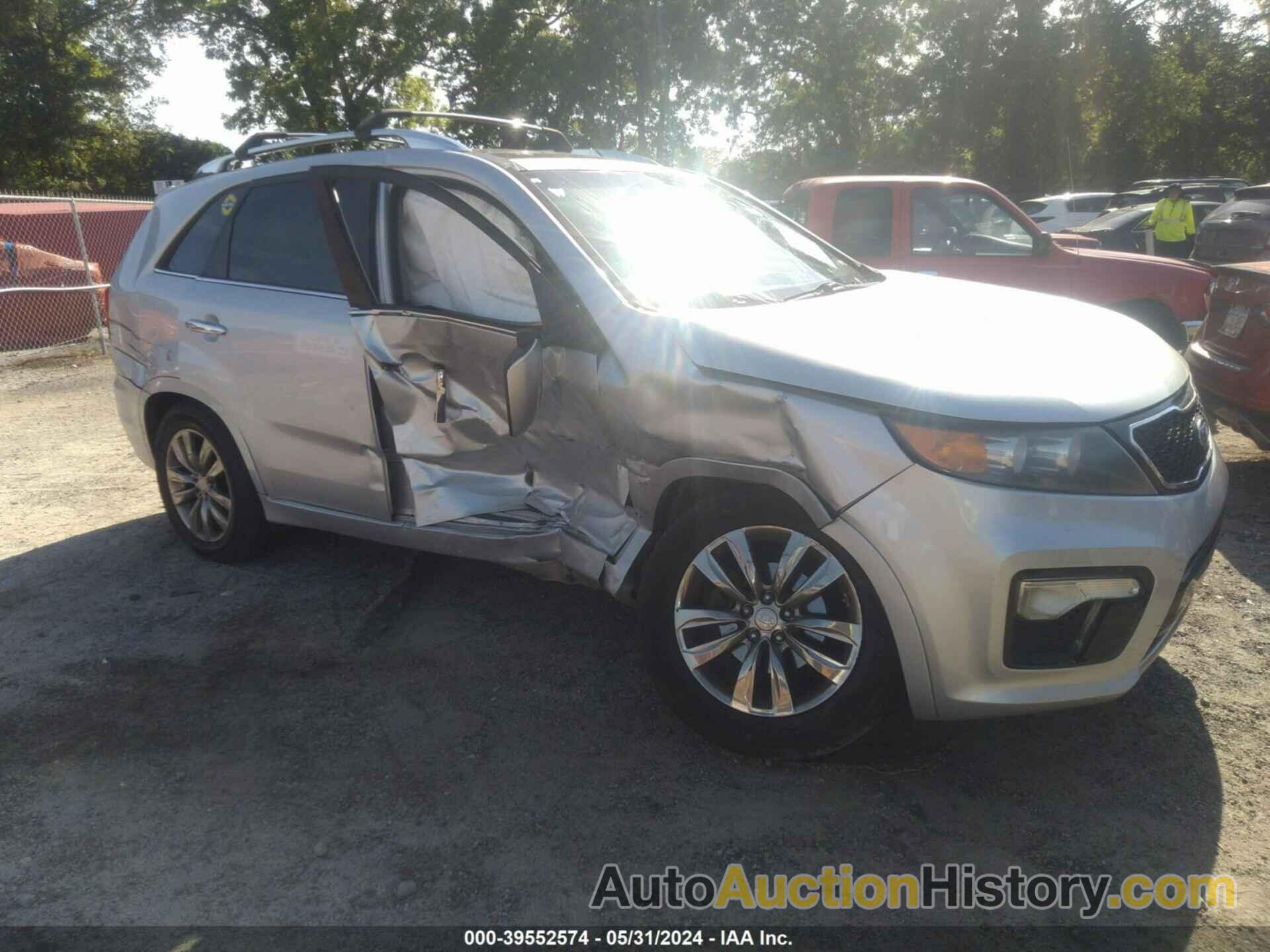 KIA SORENTO SX, 5XYKW4A20CG261240