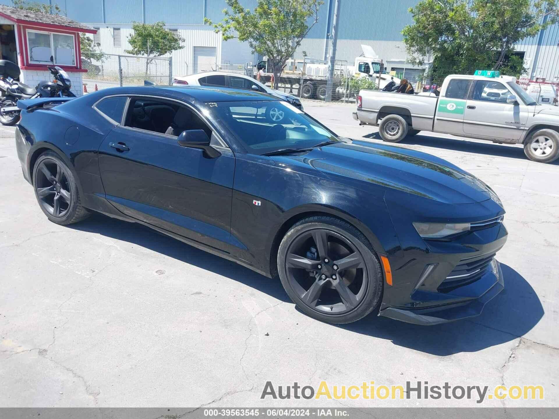 CHEVROLET CAMARO 1LT, 1G1FB1RS6J0116456