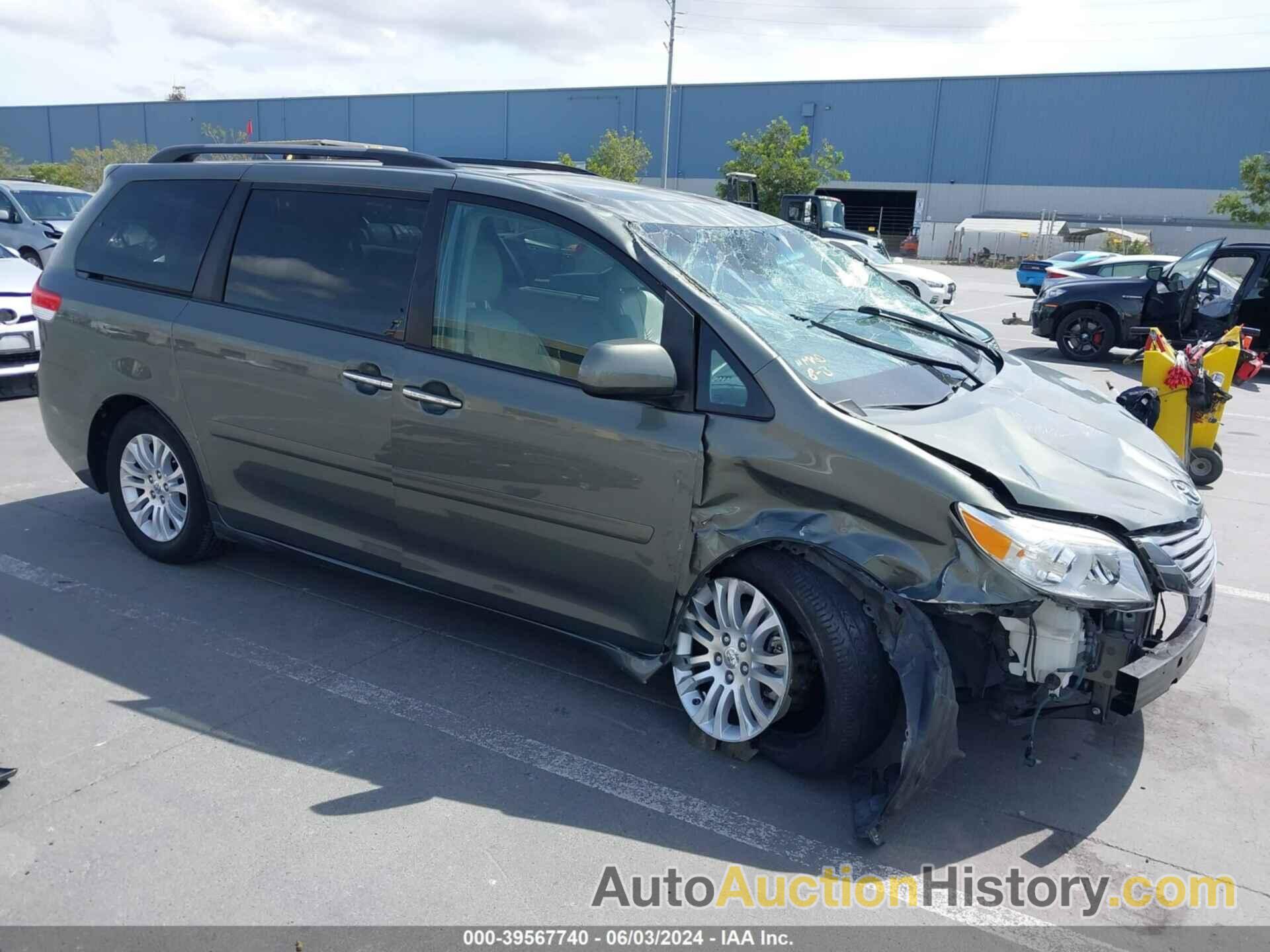 TOYOTA SIENNA XLE V6, 5TDYK3DC7BS011161