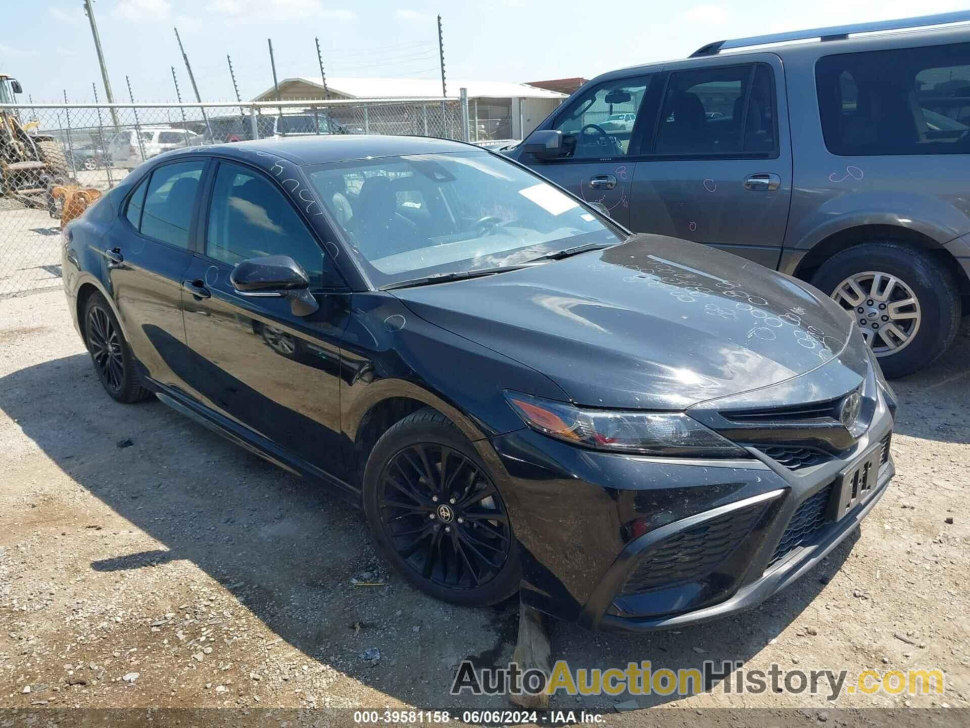 TOYOTA CAMRY SE NIGHTSHADE EDITION, 4T1G11AK2NU035992