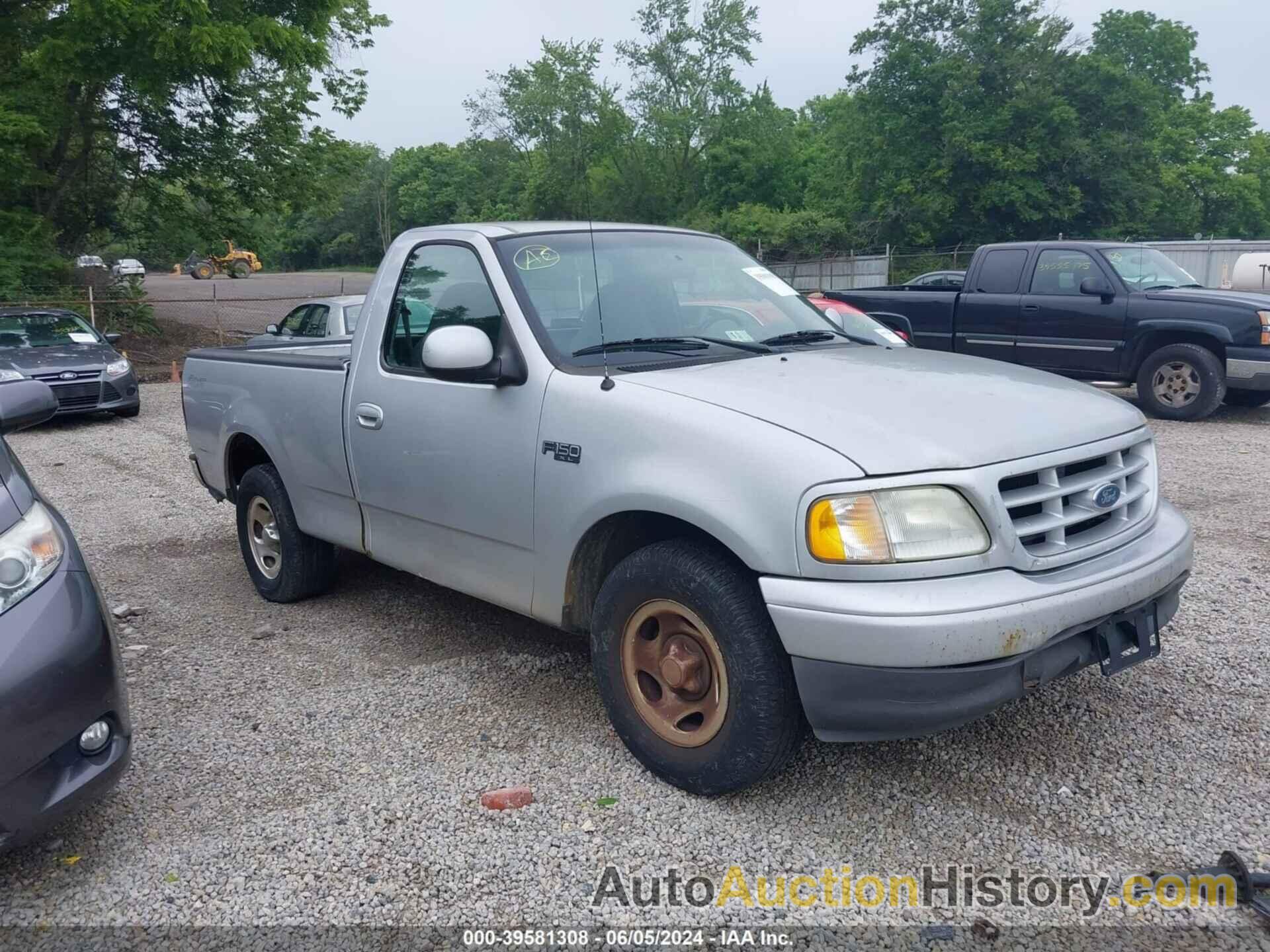 FORD F-150 XL/XLT, 2FTRF17263CA11570