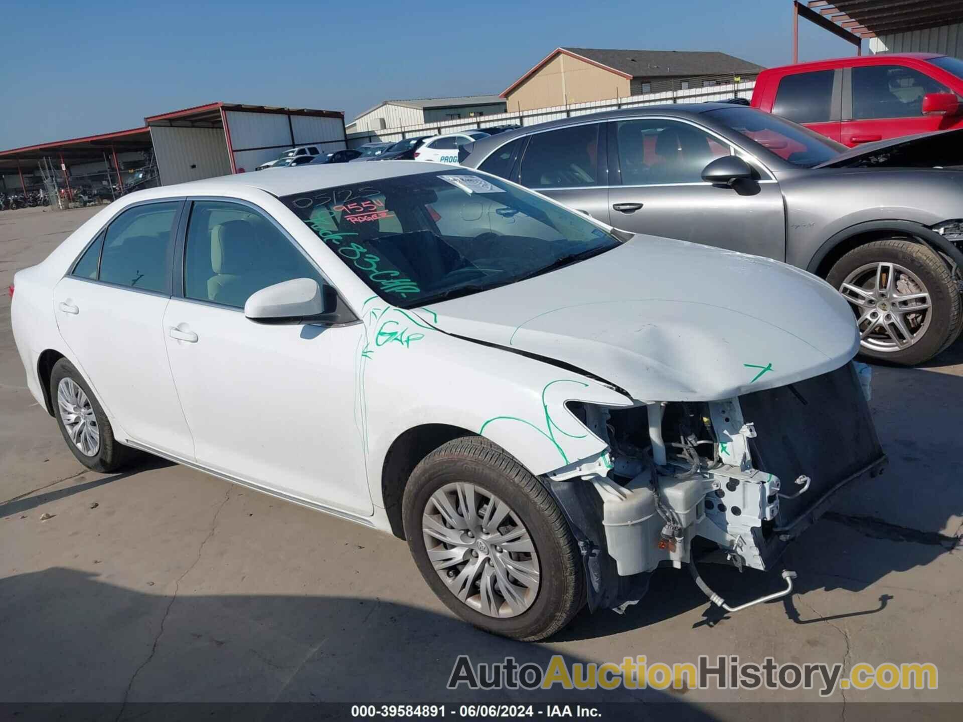 TOYOTA CAMRY SE/LE/XLE, 004T4BF1FK6CR2682