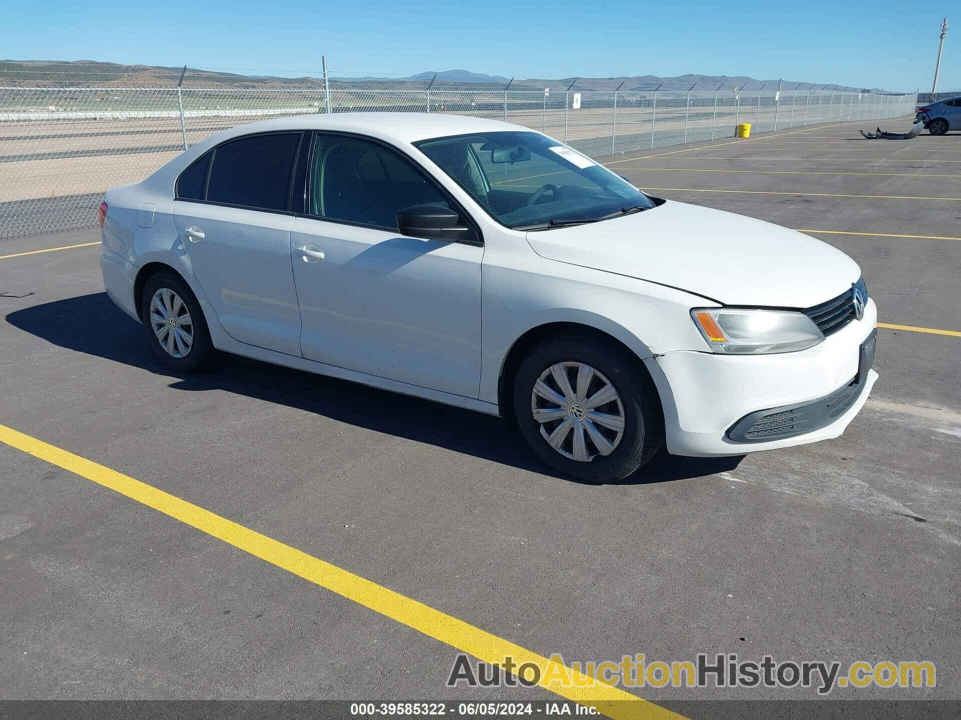 VOLKSWAGEN JETTA 2.0L S, 3VW2K7AJ2DM399710