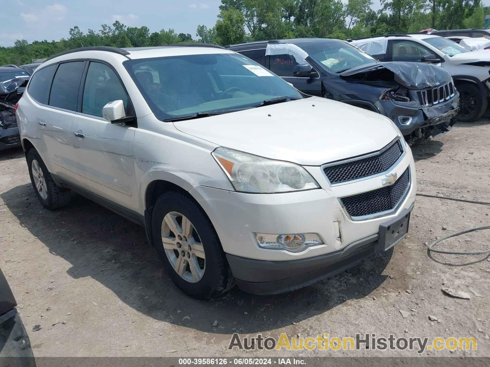 CHEVROLET TRAVERSE 2LT, 1GNKRJED4BJ152433