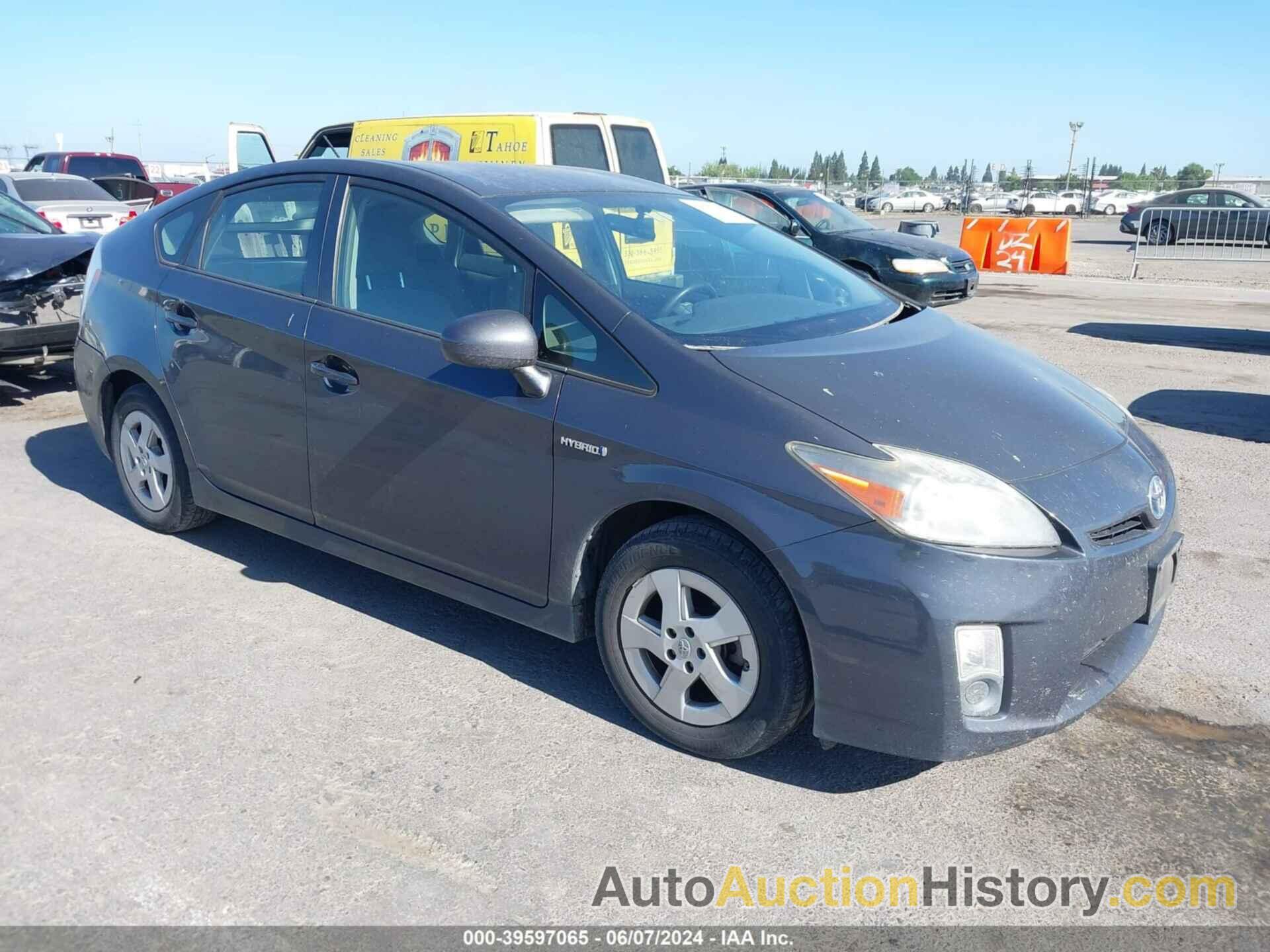 TOYOTA PRIUS THREE, JTDKN3DU0B0265352