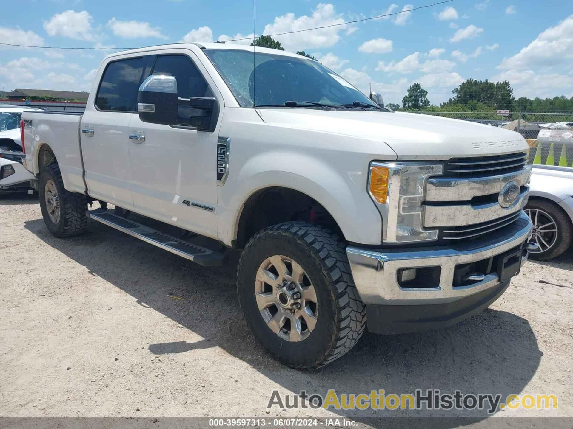 FORD F-250 LARIAT, 1FT7W2BT2HEC18553