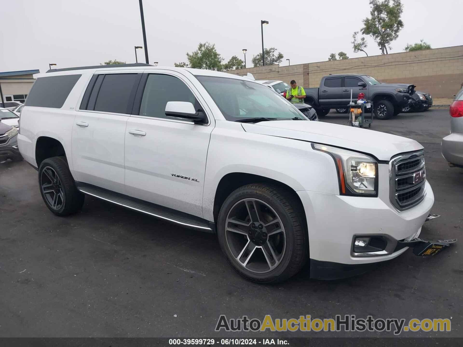 GMC YUKON XL SLT, 1GKS1GKCXJR163746