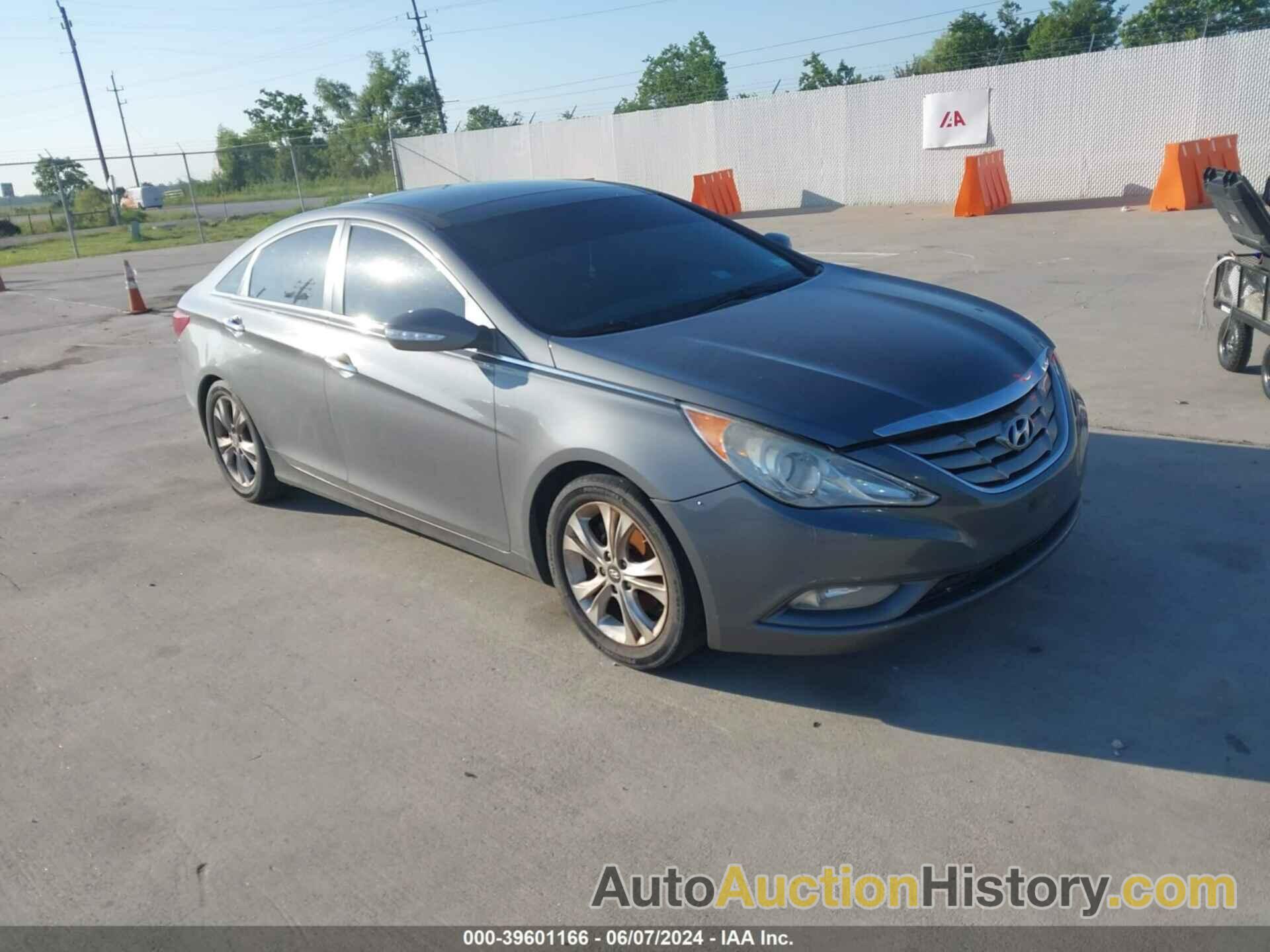 HYUNDAI SONATA LIMITED, 5NPEC4AC2CH476660