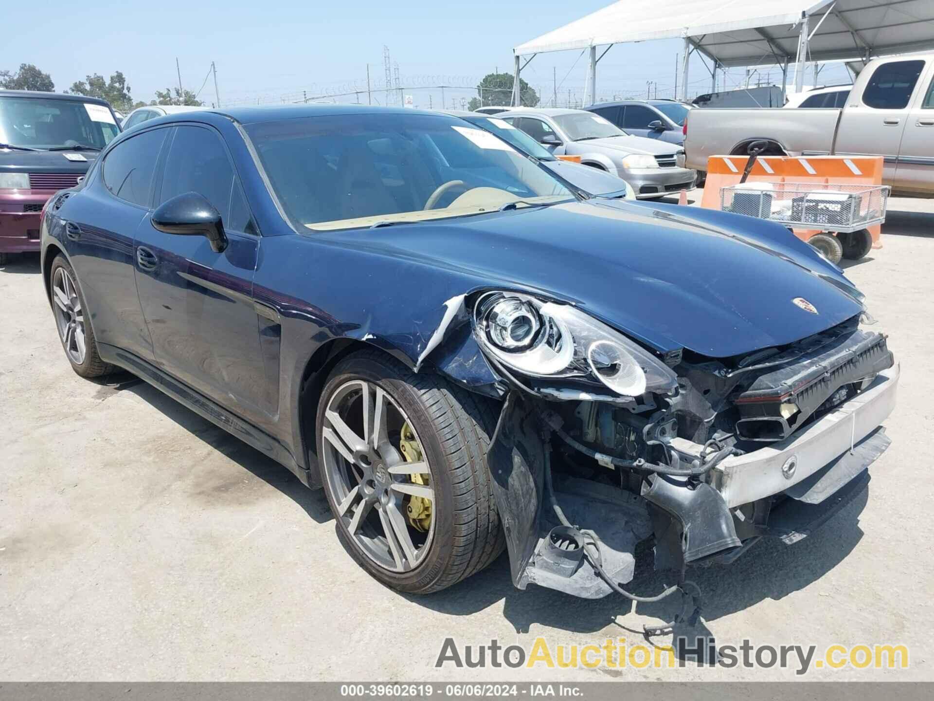 PORSCHE PANAMERA 4, WP0AA2A76BL011658