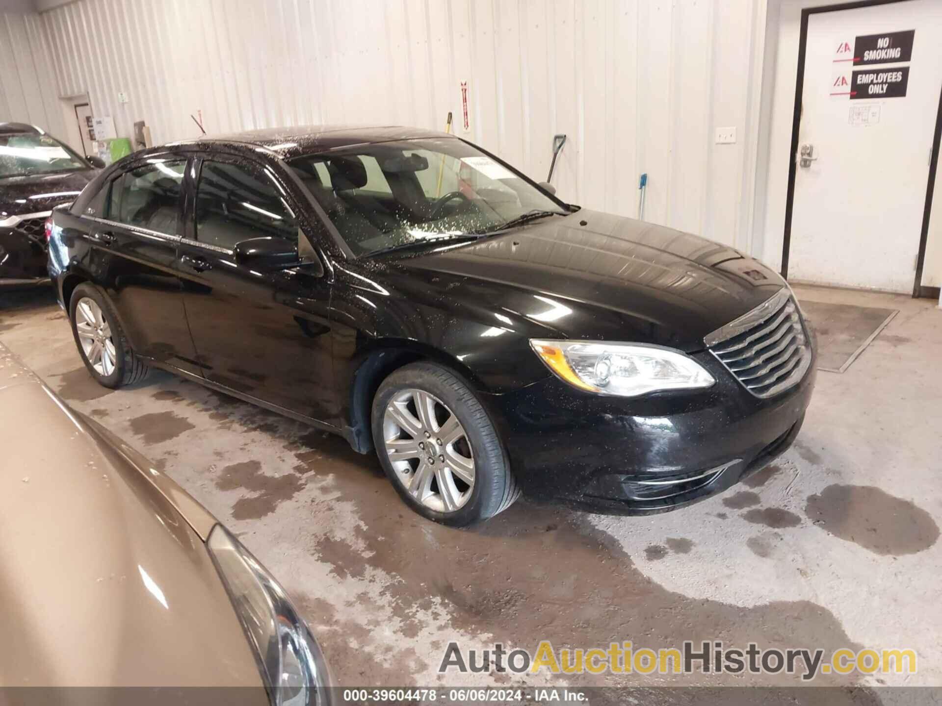 CHRYSLER 200 TOURING, 1C3BC1FB7BN619414