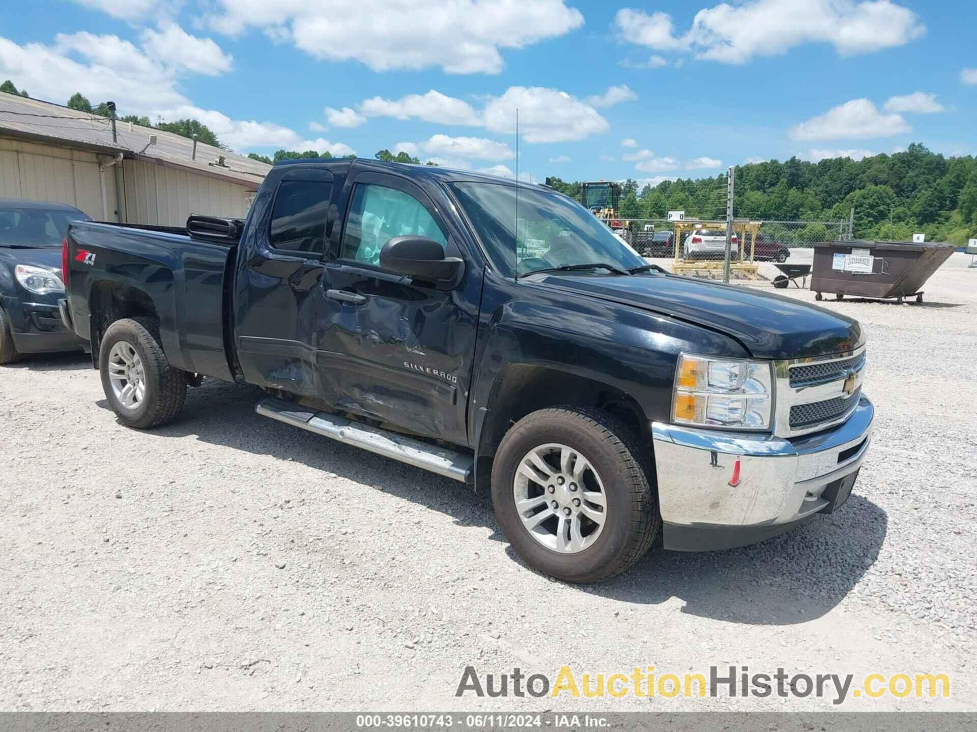 CHEVROLET SILVERADO 1500 LT, 1GCRKSE72CZ308161