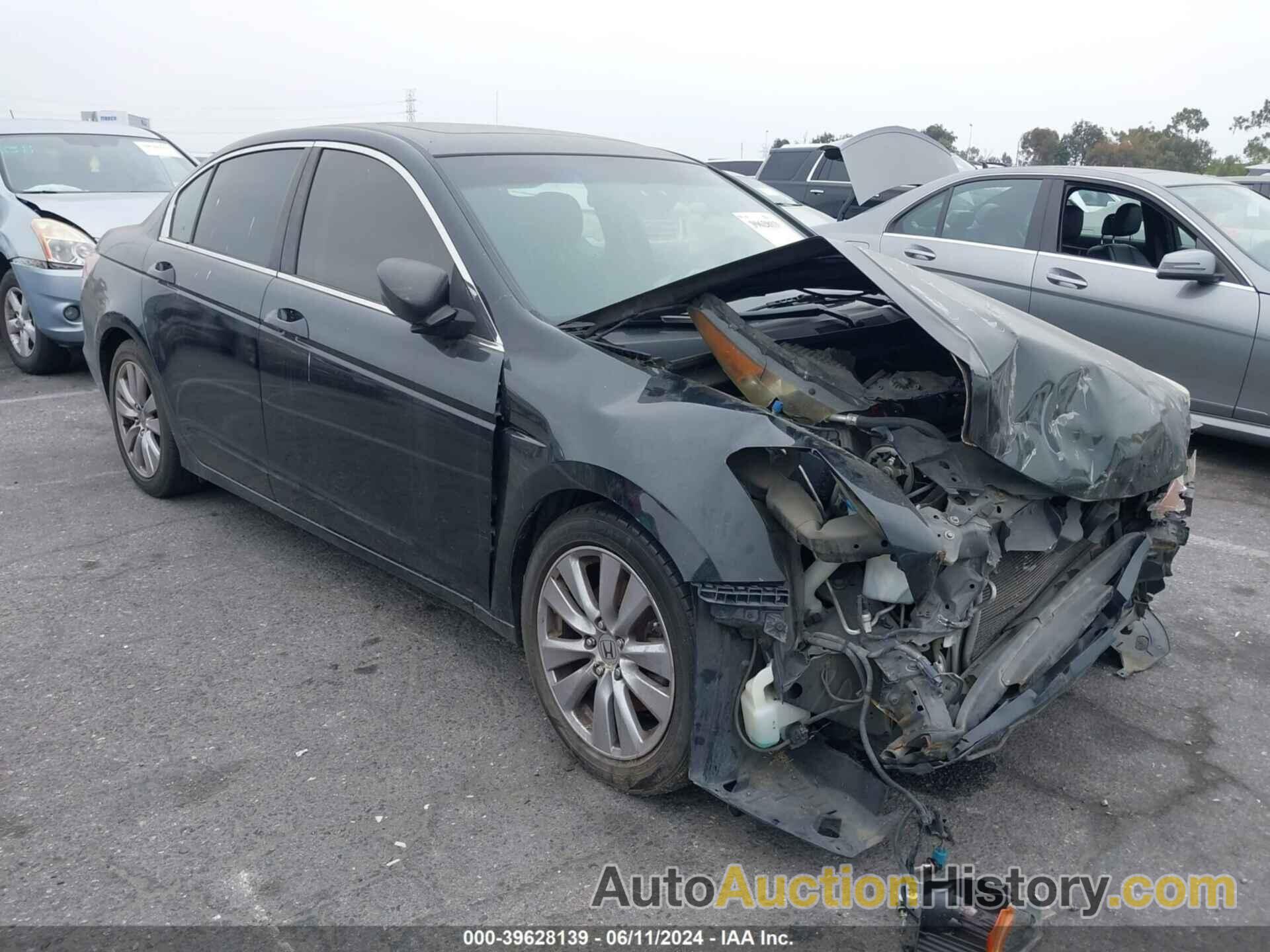 HONDA ACCORD EX, 1HGCP2F76CA056209