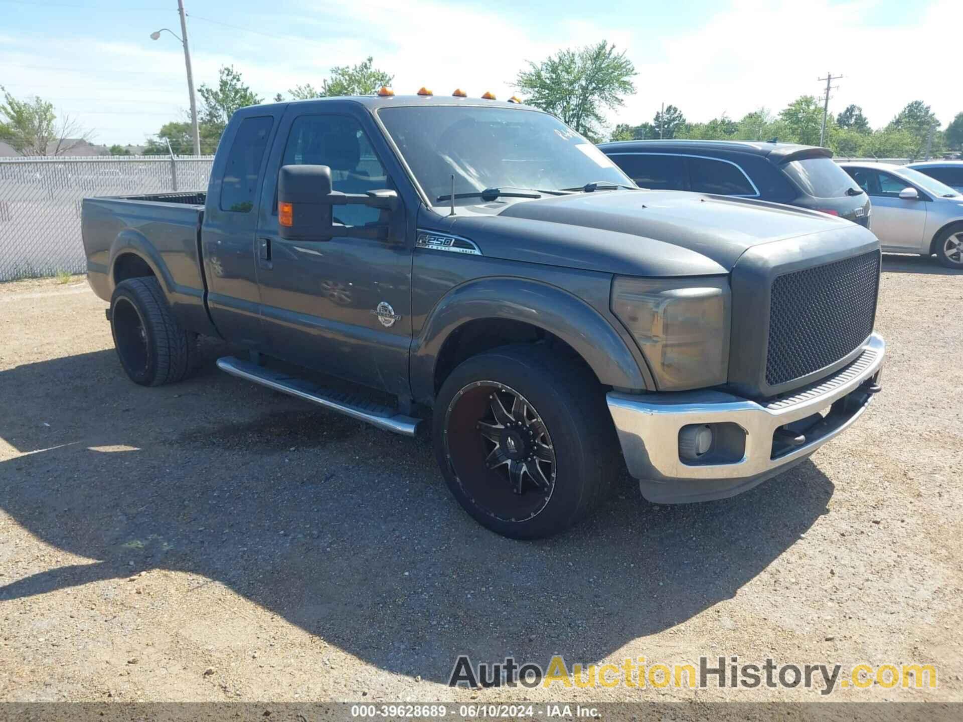 FORD F-250 LARIAT, 1FT7X2AT9FEB49839