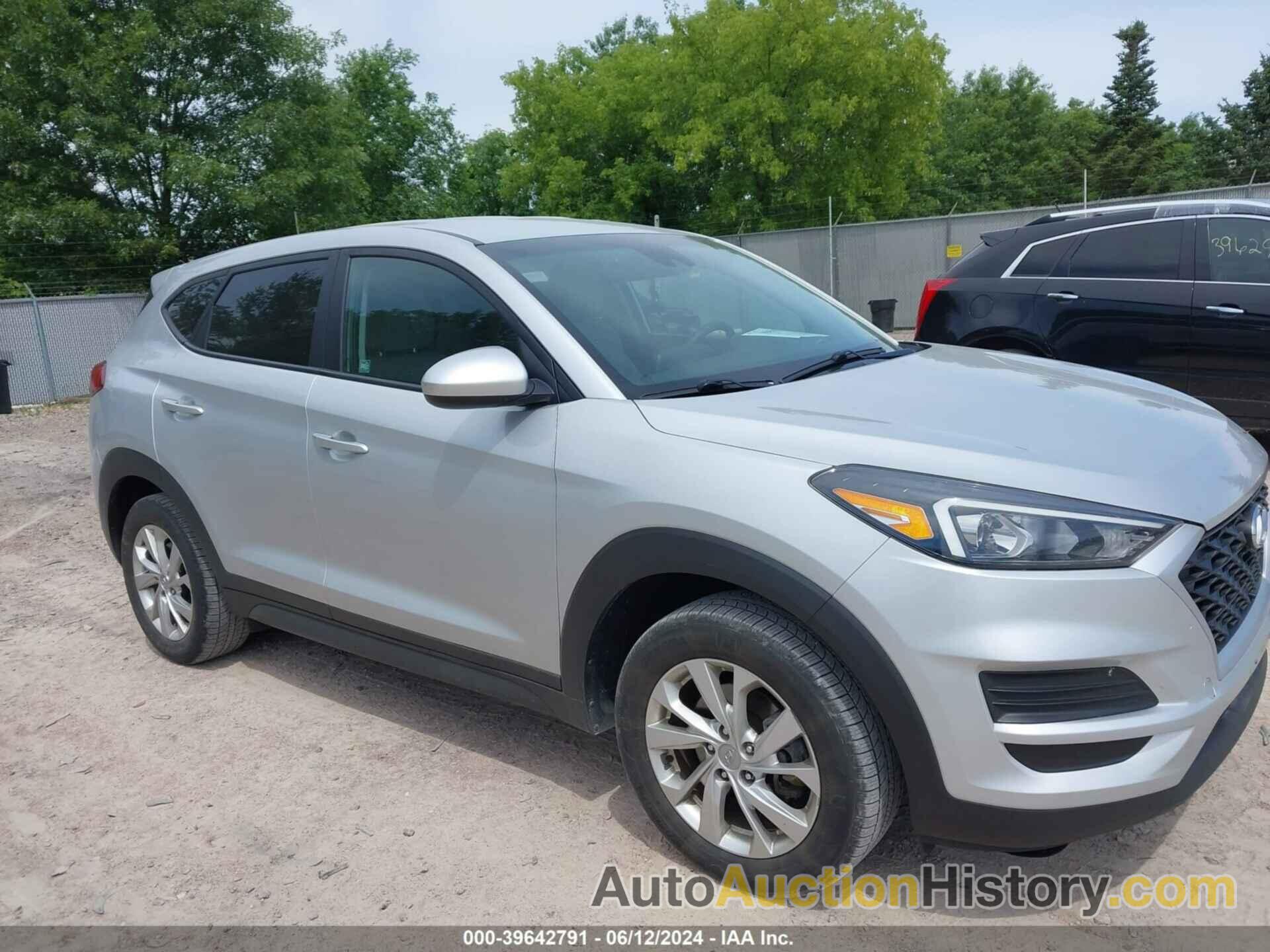 HYUNDAI TUCSON SE, KM8J2CA42KU904067