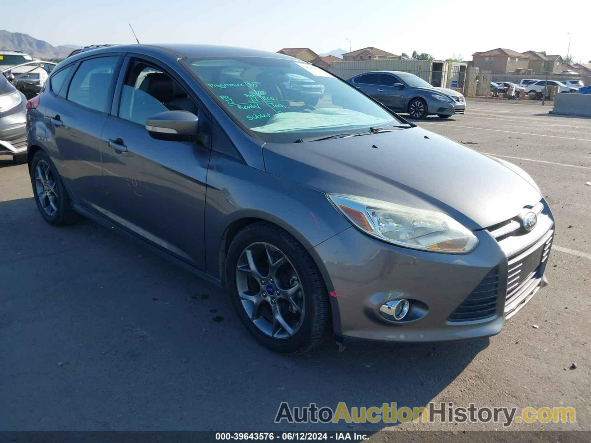 FORD FOCUS SE, 1FADP3K28DL384309