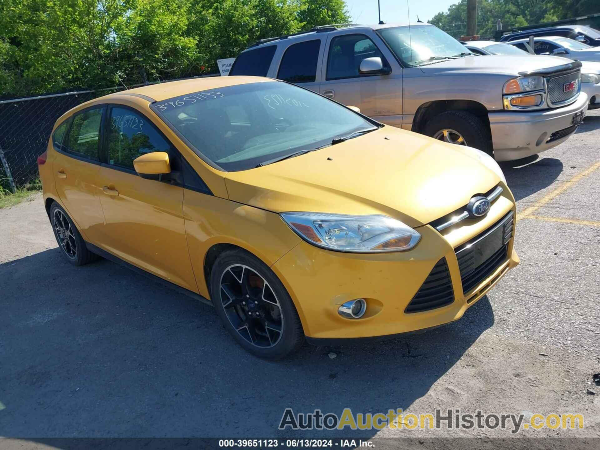 FORD FOCUS SE, 1FAHP3K2XCL450777