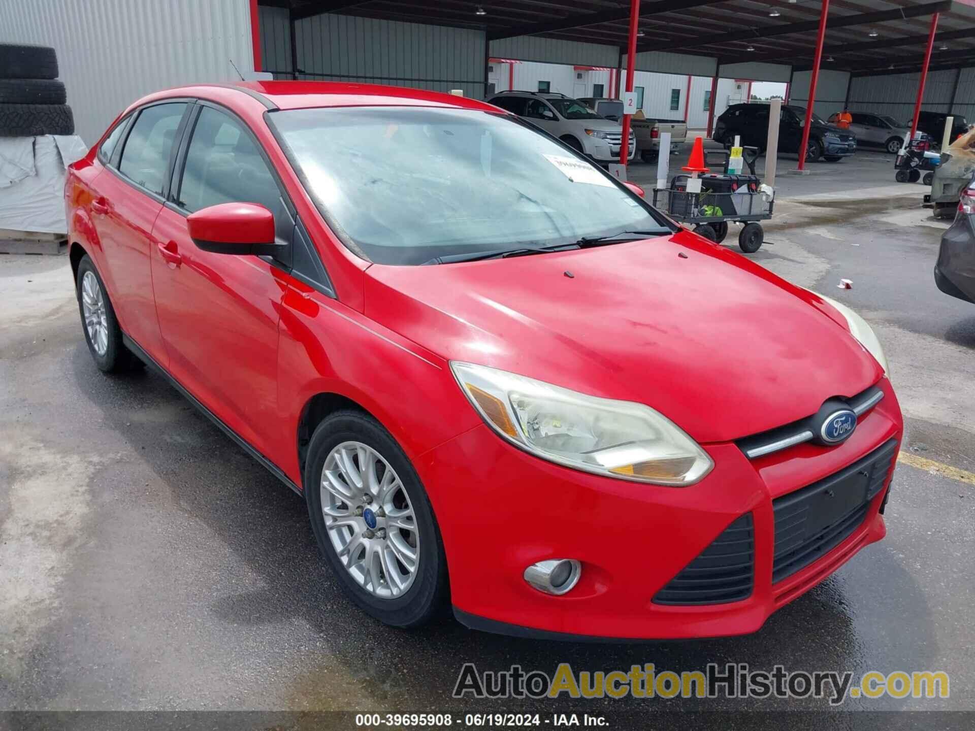 FORD FOCUS SE, 1FAHP3F2XCL115254