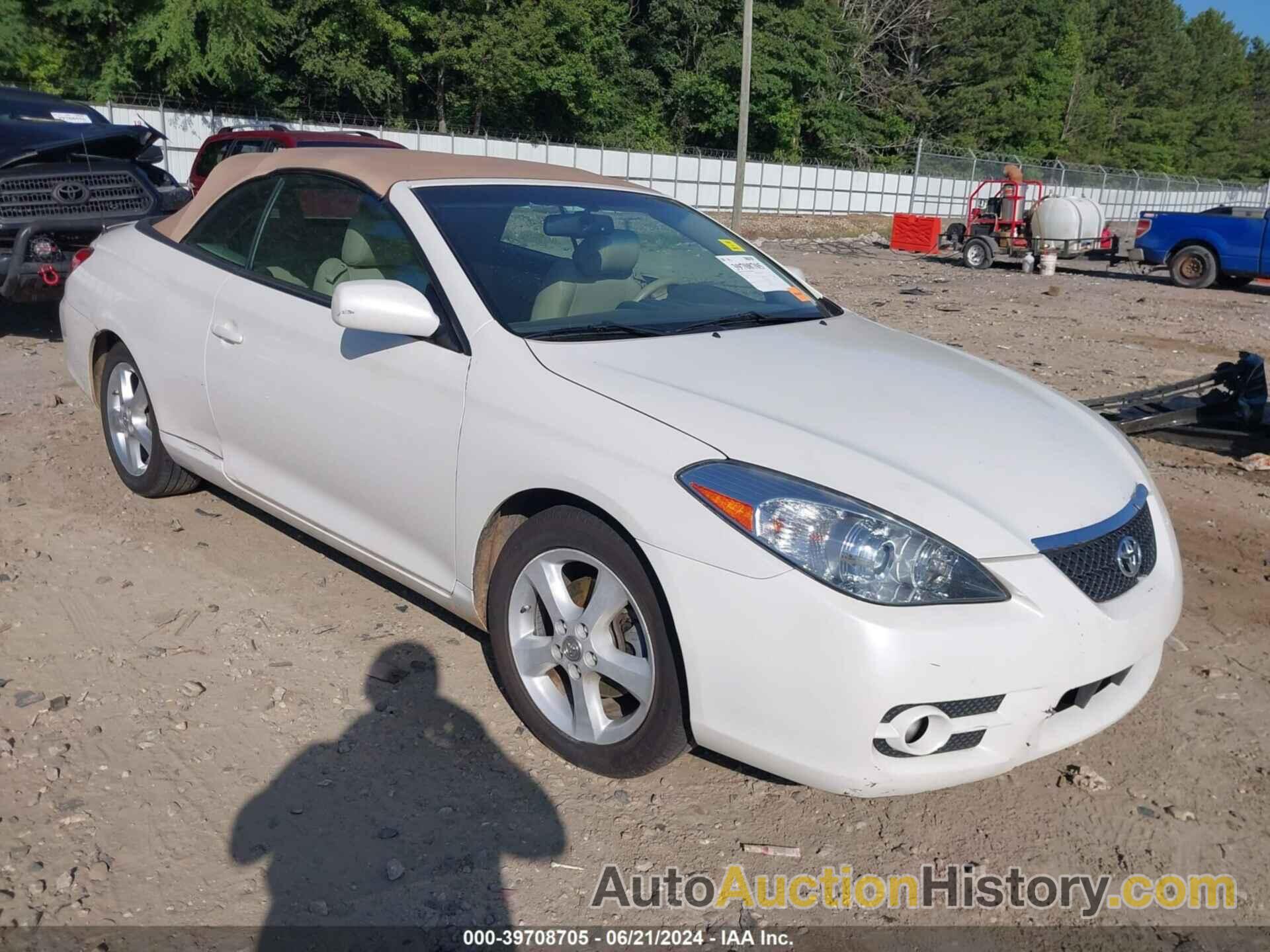 TOYOTA CAMRY SOLARA SLE, 4T1FA38P98U143863